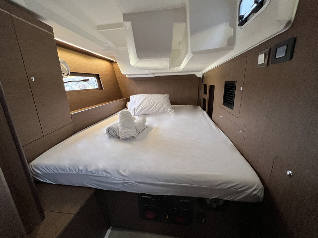 Lella Belle master cabin